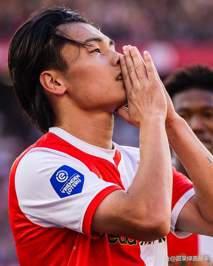 费耶诺德迎英超关键赛；今晨篮板制胜；震撼外界；轮换策略成焦点的简单介绍