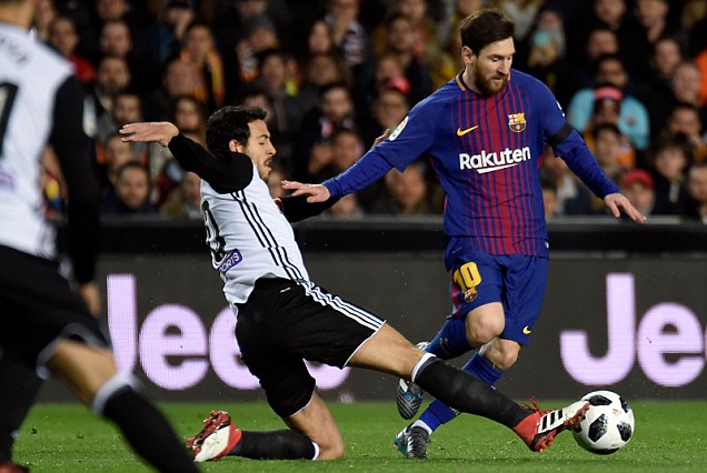 瓦伦西亚内部会议纪要流出：赛前回应争议，国王杯使命明确，心理建设被强调的简单介绍