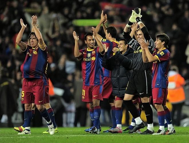 包含巴塞罗那发布备战花絮，赛后队长鼓劲，全明星赛任务艰巨，团队化学反应显著的词条